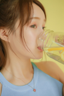 绿巨人视频在线观看